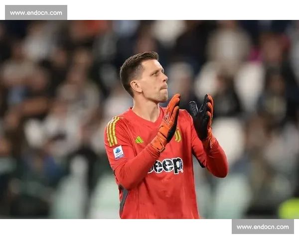 巴萨完成什琴斯尼注册，续约独立于特狮，门将新布局成型