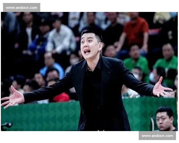 辽宁男篮夏训正式启动！杨鸣治军严苛 + 形象亮眼，弗格离队后内线重建迫在眉睫