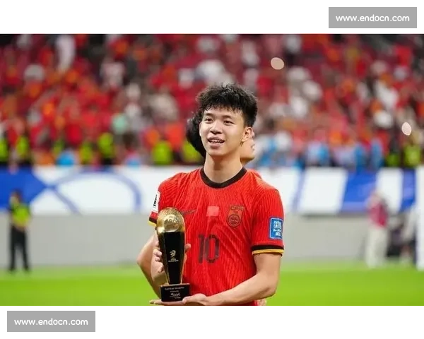 德转朱艺预告王钰栋身价暴涨！18 岁新星估值或破 200 万欧，球迷评论区竞猜最新身价