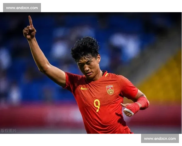 黄希扬点赞国足新星：王钰栋们的未来值得期待